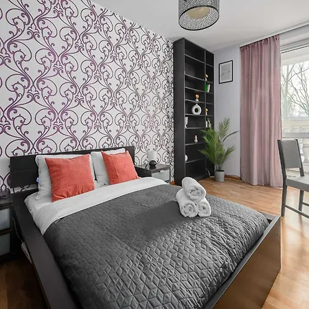 Flat With Church Views Apartment *