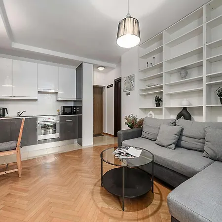 Διαμέρισμα Flat With Church Views