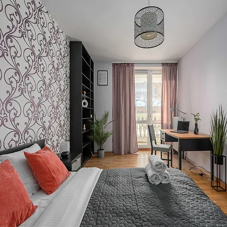 Διαμέρισμα Flat With Church Views